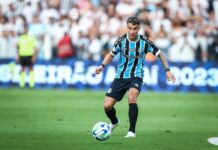 Grêmio avança com o São Paulo e fica perto de acertar venda de Ferreira