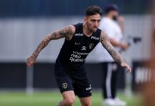Gustavo Mosquito assina renovação com o Corinthians até junho de 2026