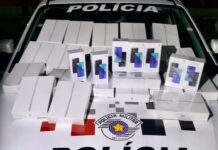 Homem é preso por contrabando, descaminho e corrupção após tentar subornar policiais