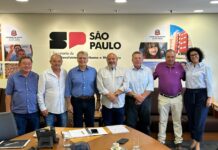 Deputado Carlão Pignatari promove reunião para agilizar construção de moradias no interior