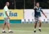 Abel comanda treino tático em preparação do Palmeiras para a Supercopa