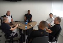 Corinthians recebe a visita de representantes do Bayer Leverkusen no CT Joaquim Grava