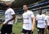 Sem dupla, Santos roda elenco, mas admite carência no meio-campo: “Buscando soluções”