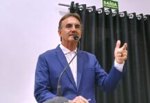 Jura orienta taxistas sobre nova lei que desburocratiza a renovação de alvarás