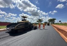 Prefeitura pavimenta prolongamento da Av. Nasser Marão