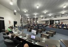 Debate sobre liberdade religiosa e democracia reúne grande público na Câmara