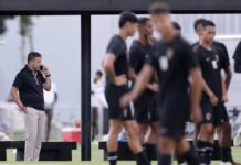 Corinthians paga direitos de imagem atrasados a jogadores do atual elenco