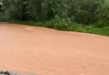 Jales registra mais de 100 mm de chuva e pontos de alagamento no domingo