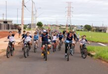 Passeio ciclístico e caminhada reúnem famílias e comunidade escolar no Colégio Unifev