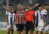 São Paulo joga mal, sofre com lesões e perde na estreia da Libertadores