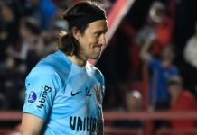 Cássio admite abalo com críticas no Corinthians: “Estou indo até em psicólogo, psiquiatra”