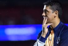 Especulações, isolamento e multa: como Thiago Carpini encara dias decisivos no São Paulo