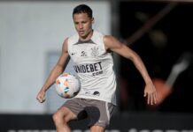 Matheus Araújo é operado e vira desfalque no Corinthians
