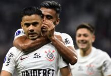 Corinthians goleia em noite histórica de Romero e assume liderança na Sul-Americana