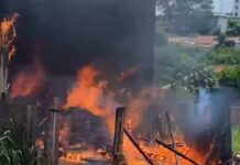 Homem ateia fogo em casa com mulher dormindo