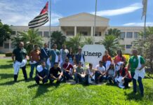 Estudantes de Agronomia da Unifev visitam Laboratório de Acarologia