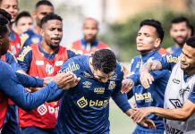 Treino do Santos tem trabalho de finalização e festa para o aniversariante Giuliano