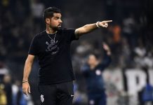 António Oliveira valoriza classificação do Corinthians: “Estavam à espera de um 10 a 0?”