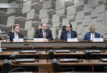 Presidente do São Paulo depõe em CPI do Senado sobre manipulação no futebol