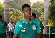 Palmeiras se acerta com Chelsea e fica a detalhes de fechar venda de Estêvão por quase R$ 350 milhões