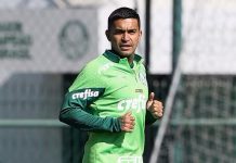 Dudu volta aos treinos no Palmeiras e fica à disposição de Abel Ferreira