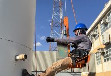 Colaboradores da Unifev recebem treinamento para trabalho em altura