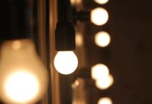 Conta de luz mais cara: governo aciona bandeira amarela em julho