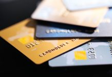 Juro do rotativo do cartão sobe 7,1 pp em junho, a 429,5% ao ano, afirma BC