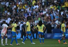 Brasil leva dois gols nos acréscimos e perde de virada para o Japão