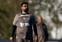 Corinthians se reapresenta e inicia preparação com interino para jogo contra o Vasco