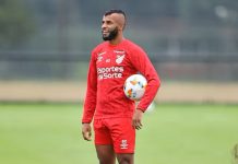 Corinthians encaminha a contratação de Alex Santana, do Athletico