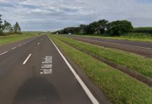 Passageiro morre após ser arremessado para fora do veículo em acidente em rodovia de Penápolis