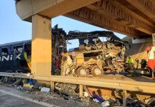 Acidente com ônibus em rodovia no interior de SP deixa 10 mortos