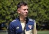 Elenco do São Paulo se reapresenta após folga; Patryck aparece de tipoia
