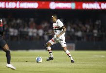 Luiz Gustavo engata sequência no São Paulo e avalia se estende carreira; clube quer mantê-lo