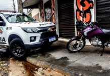 Força Tática apreende adolescente com motocicleta furtada