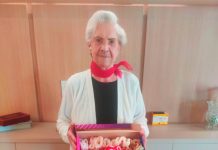 Maternidade da Santa Casa recebe doação de sapatinhos de crochê