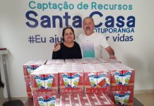 Santa Casa recebe doação de leite de Luizinho e Rosana