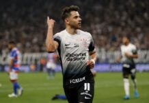 Romero prevê final contra o São Paulo, e Coronado comemora Corinthians “encorpado”