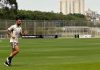 Treino do Corinthians tem Memphis Depay sorridente, lateral recuperado e Raniele fora