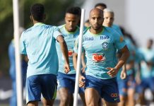 Lucas volta, vai ao CT e deve reforçar o São Paulo contra o Atlético-MG