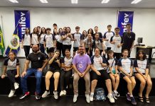 Alunos do Colégio Unifev participam do projeto Cine Debate