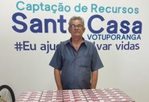 Casal de Votuporanga doa leite em sinal de gratidão