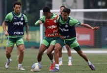 Marcos Rocha e Estêvão treinam com o grupo e ficam perto da volta no Palmeiras