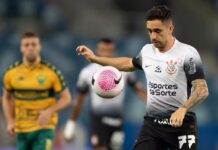 Igor Coronado recebe terceiro cartão amarelo e vai desfalcar Corinthians contra o Palmeiras