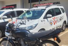 PM apreende motocicleta com placa ‘artesanal’ em Votuporanga