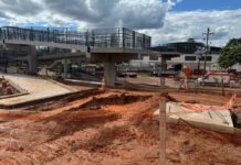 Funcionário ferido em queda de parte de passarela sobre linha férrea recebe alta em hospital de Rio Preto