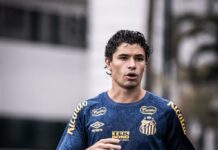 Santos anuncia rescisão de contrato do lateral-esquerdo Dodô