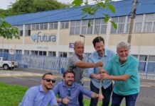 Alunos da Faculdade Futura e da Saev Ambiental plantam ipês no bairro Vale do Sol