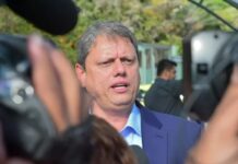 Tarcísio se afastará por 15 dias para viagem ao exterior; vice assume